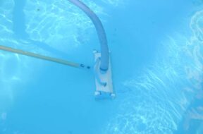 The Difference Between Pool Clarifier and Flocculant